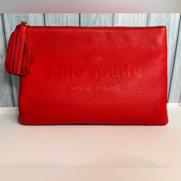 Kate Spade Red Gia Larchmont Avenue Logo Pebble Leather Clutch w tassel - EUC - Picture 2 of 10
